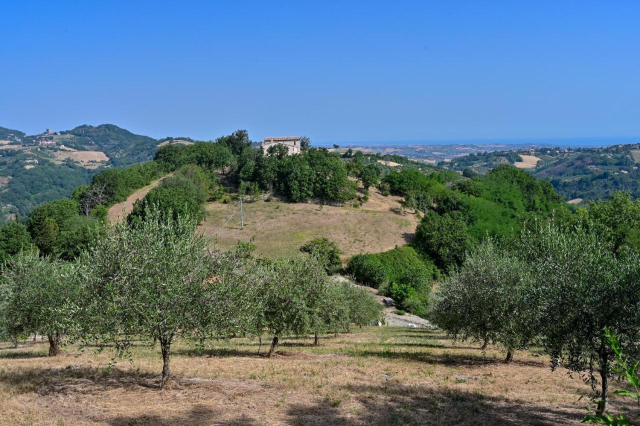 Casale Romani Country Residence Cerreto Castello Bagian luar foto