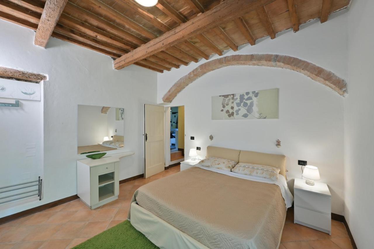 Casale Romani Country Residence Cerreto Castello Bagian luar foto