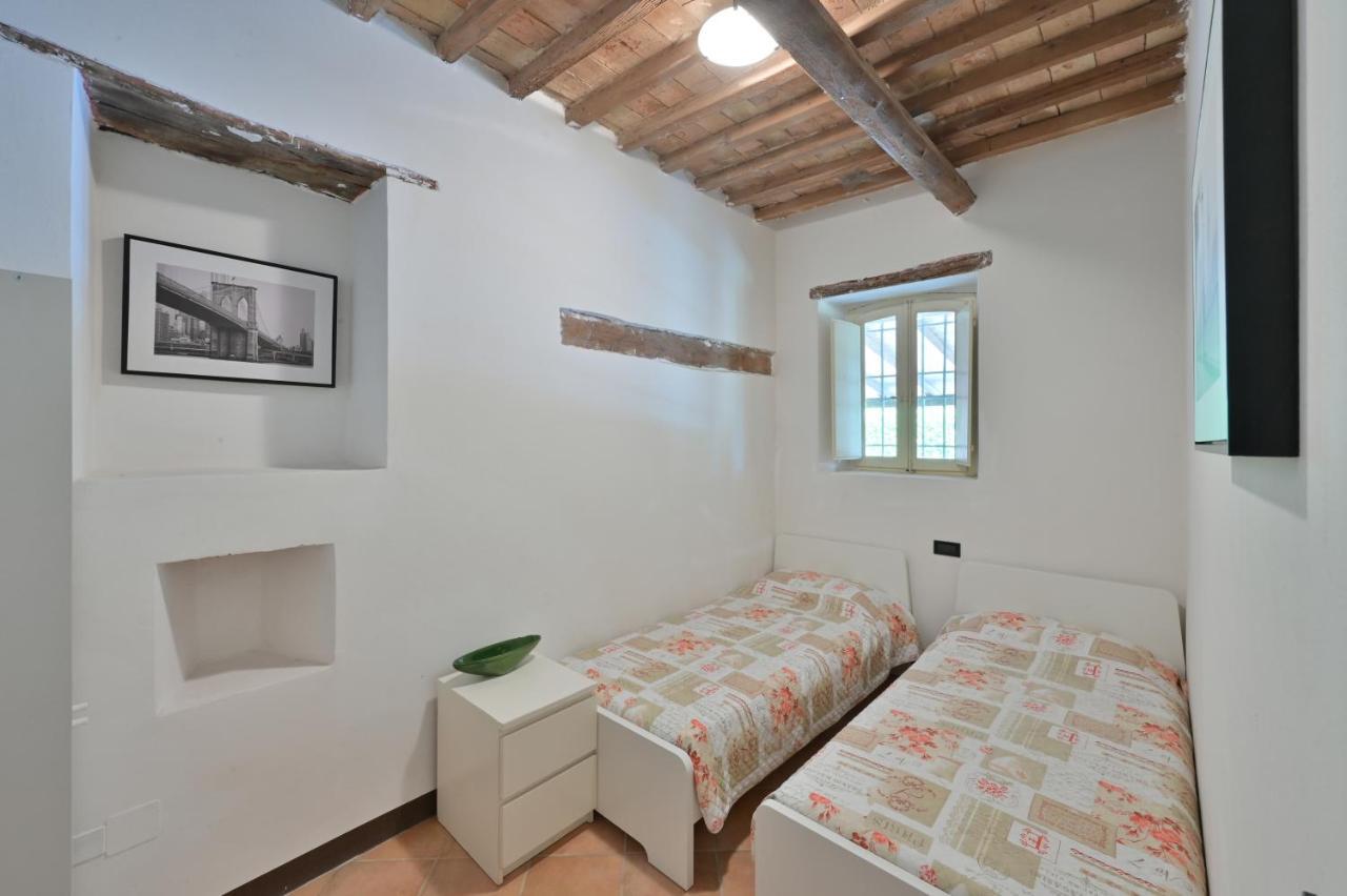 Casale Romani Country Residence Cerreto Castello Bagian luar foto