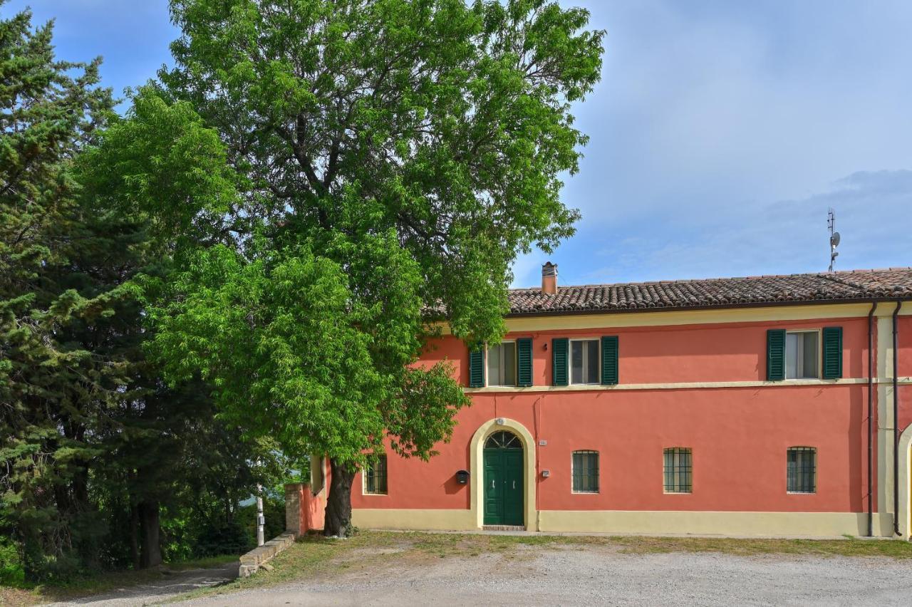 Casale Romani Country Residence Cerreto Castello Bagian luar foto