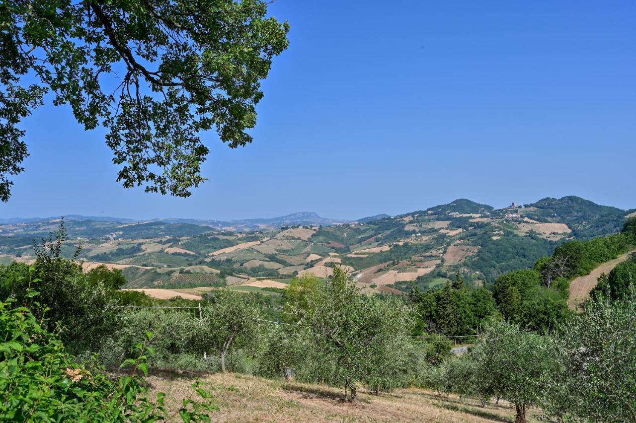 Casale Romani Country Residence Cerreto Castello Bagian luar foto