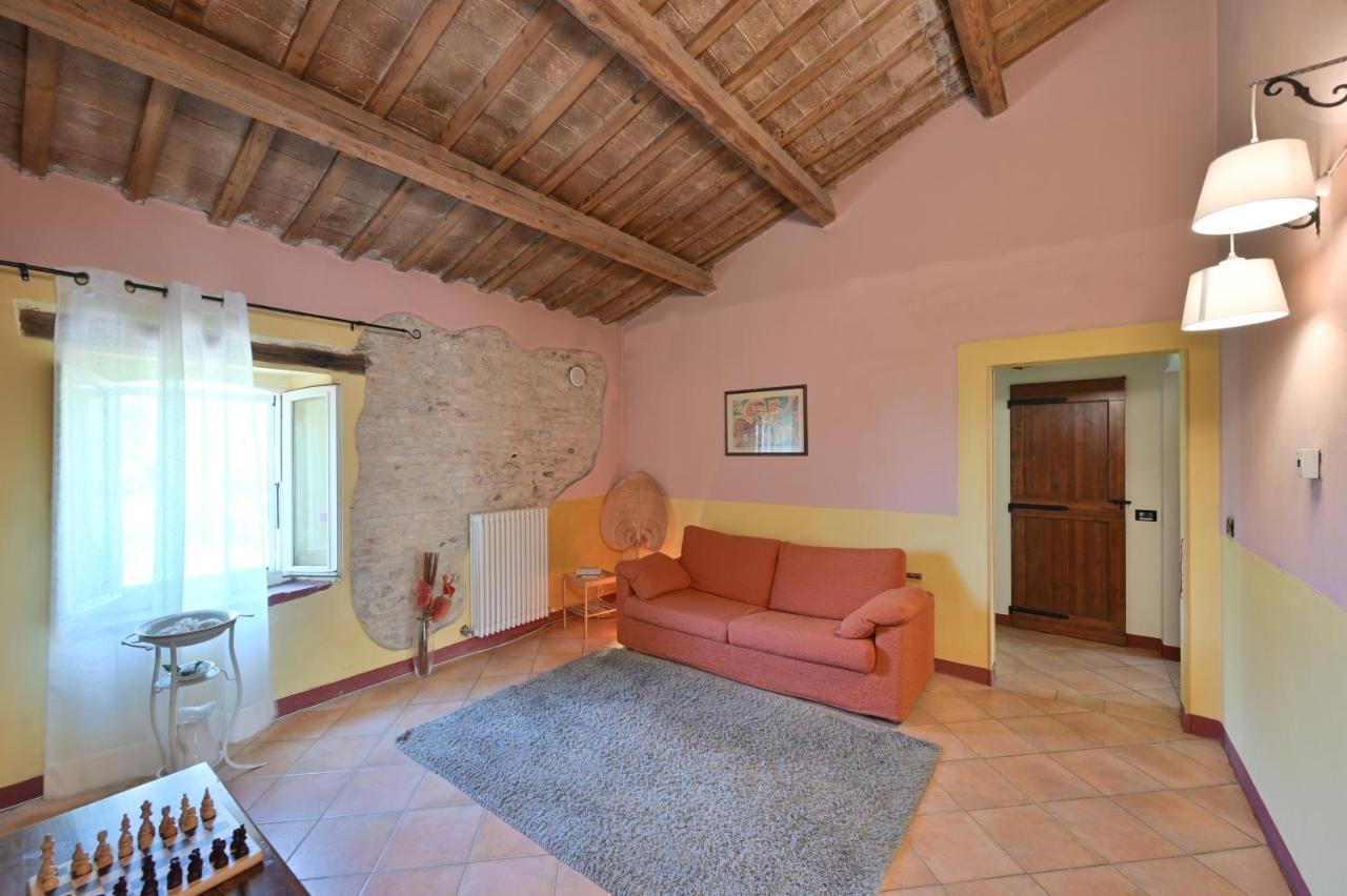 Casale Romani Country Residence Cerreto Castello Bagian luar foto